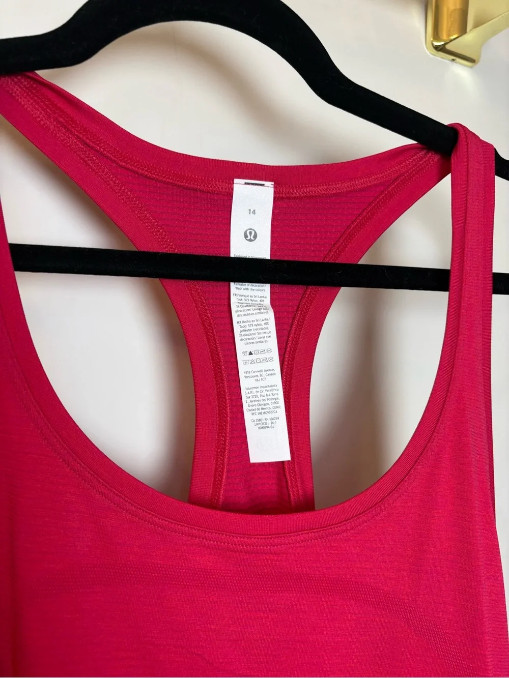 NWT Lululemon Mulberry Spark Race Swiftly Tech Scoop Neck Tank Size 14